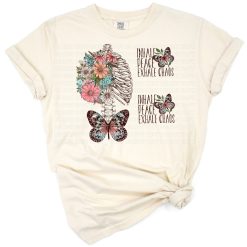 Wildflowers arranged around an inspirational motivational quote in a soft botanical style.