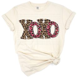 Gold cheetah and pink leopard xoxo design with heart accents.